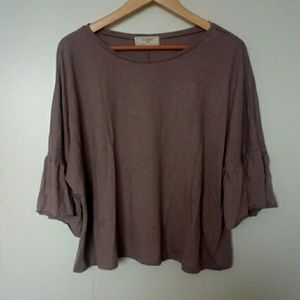 Cropped tee with dramatic sleeves